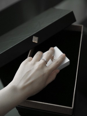 惊天反馈！梵尼洛芙钻戒怎么样到底是不是真的？