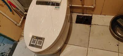 易臣家用智能即热式遥控翻盖坐便器怎么样？不要单看众测表面？