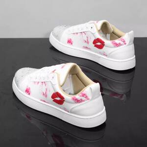 潮牌轻奢小众男鞋2026年新款个性百搭休闲男女小白鞋情侣运动板鞋