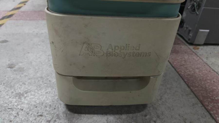 1月24日北京【京械353】单位淘汰报废处置美国原装英国定量pcr一台网络拍卖公告