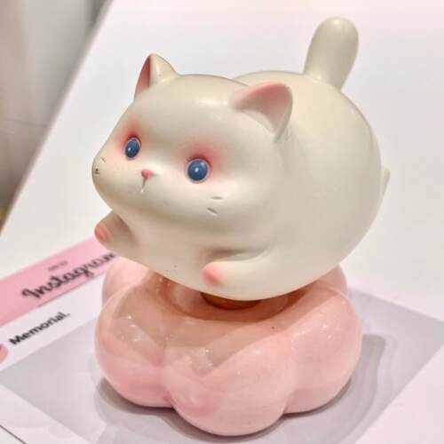 可爱旋转小猫办公室桌面装饰治愈创意摆件工位家居装饰品入户玄关