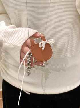 2026小众设计皮质小包珍珠蝴蝶结长款毛衣链ins风个性甜酷项链女