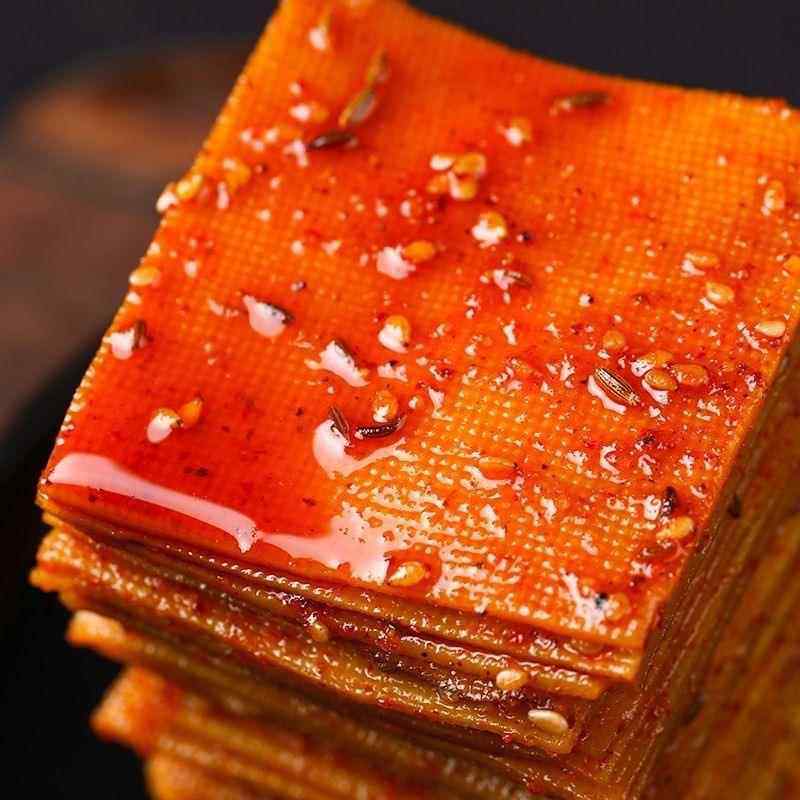 平江酱干香辣小千张湖南特产斯娃香辣豆干零食大千张豆皮即食辣条
