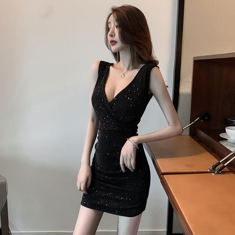 夜店装性感2025年宽肩带连衣裙夏气质显瘦包臀低胸吊带短裙子女