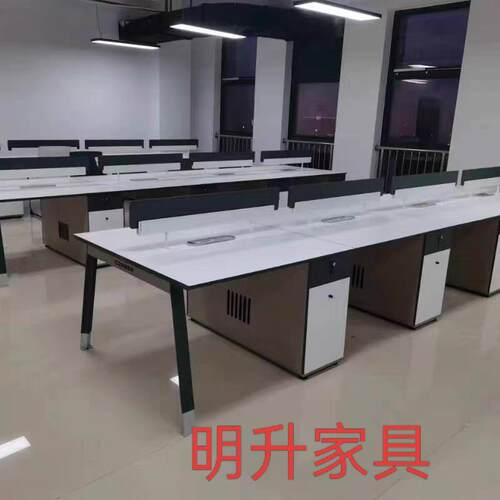 青岛办公桌椅组合简约现代板式俩人位职员桌员工办公家俱屏风工位