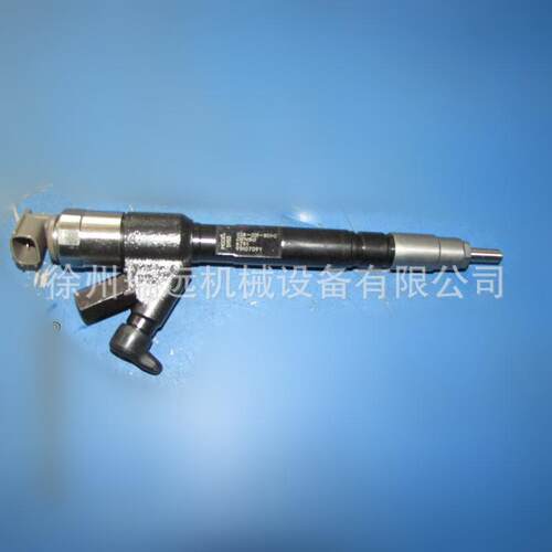 供应徐工装载机配件860126150 D28-001-801喷油器(DBK1924)