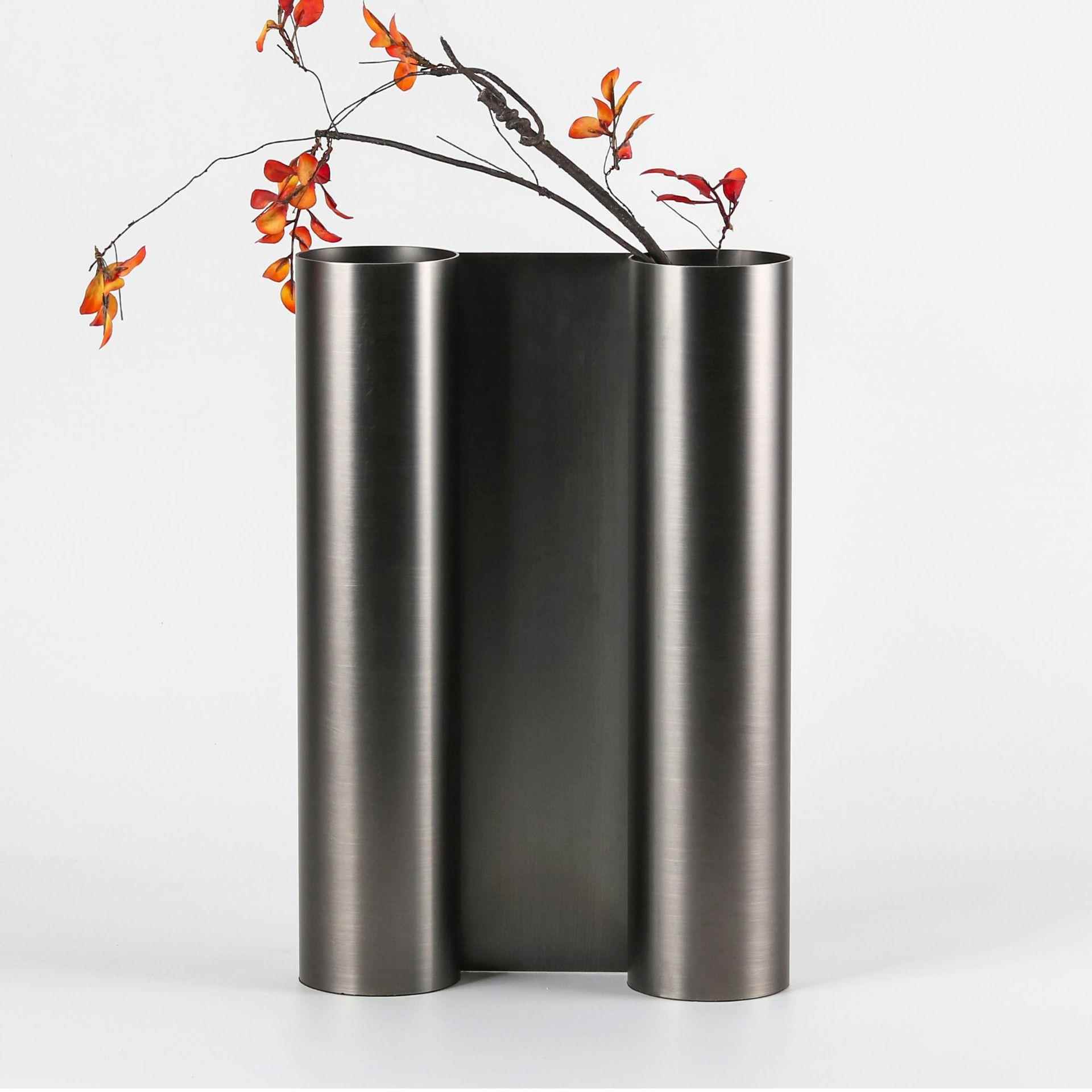 现代美式复古金属双管花瓶插花器客厅玄关餐厅装饰品样板房间摆件