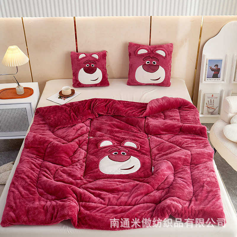 卡通立体草莓熊多功能抱枕被子两用长毛绒靠垫枕头被汽车载午休被