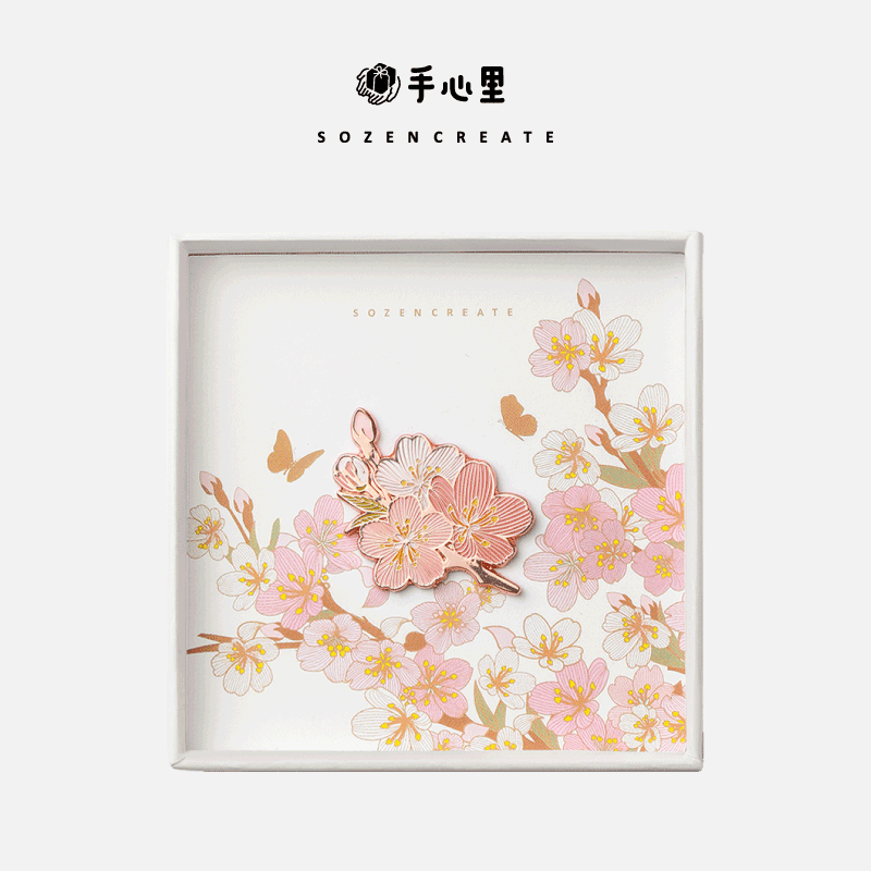 手心里原创设计桃花少女心花朵镀金胸针徽章精致礼物教师节送老师
