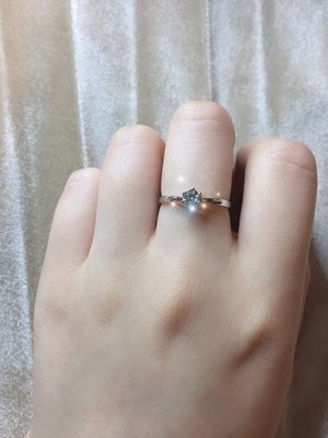 周六福珠宝求婚戒指怎么样?到底好不好？聊下感受