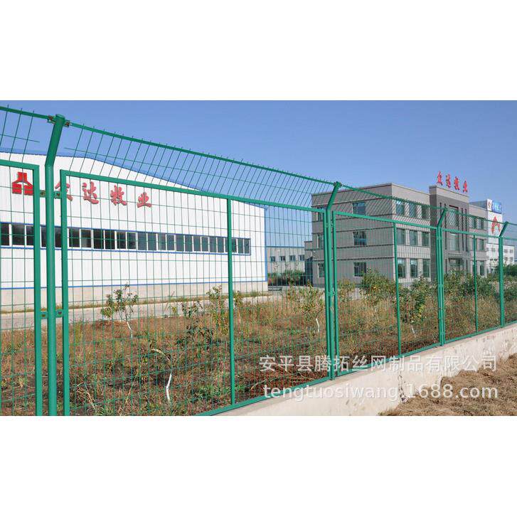 吉林防盗钢丝网护栏厂区铁丝防护网钢丝网围墙