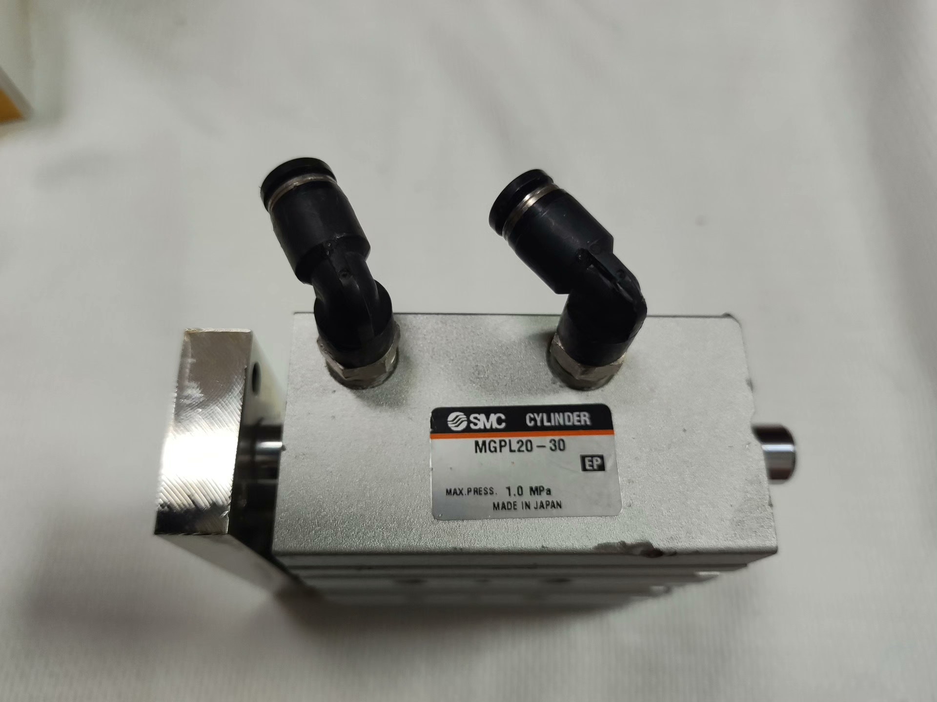 SMC三轴气缸MGPL20-30