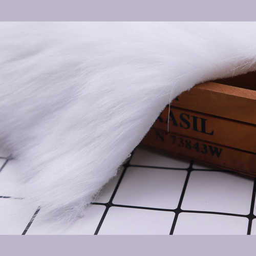 现货 中狐狸毛 仿狐狸貉子毛 长毛绒 毛领毛条服装毛绒面料