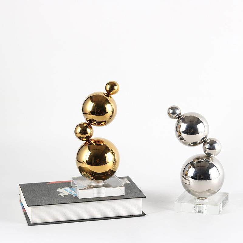 现代简约烛台艺术家居软装客厅电视柜书房房间金属人形装饰