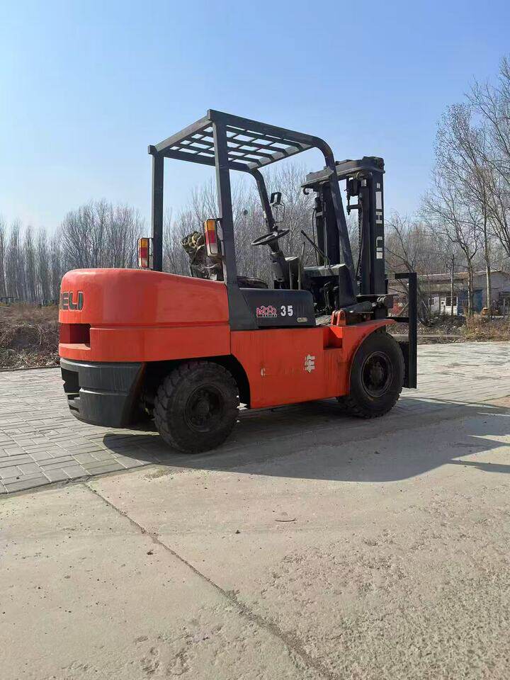 4月1日天津3.5吨叉车起升三米网络拍卖公告