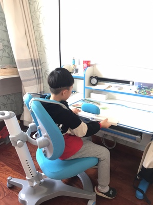 坐得正实木儿童书桌怎么样?选前一定要注意评测