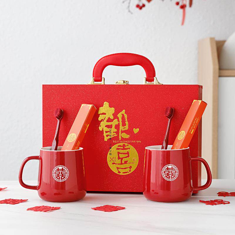结婚洗漱杯喜字牙刷杯套装陪嫁情侣新婚用红色陶瓷漱口杯牙杯一对