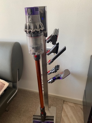 Dyson戴森V10 Absolute和V10 Fluffy哪个好，用评测反馈说话