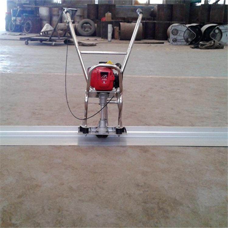 混LSV电凝土电动震平尺手扶式汽油振动尺道路平动刮尺