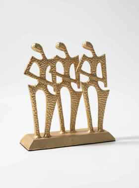 2166关现代轻奢创意抽电象人物雕塑艺术装饰件客厅玄视摆柜家居装