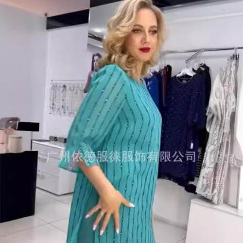Women's printed dress, mid length letter skirt