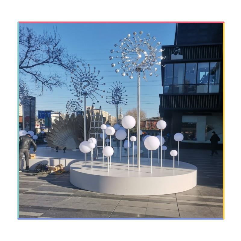 大型风动雕塑转动风车灯户外景观灯设施不锈钢风动雕塑亮化灯圆片