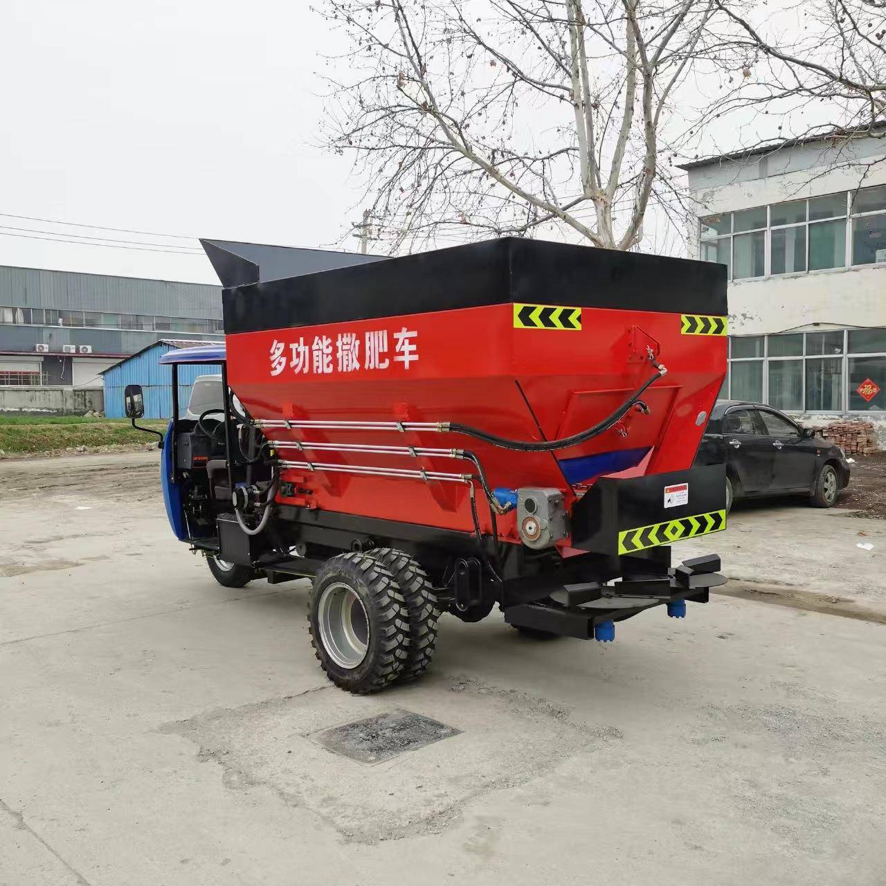 三轮撒肥全自动干湿两用多功能施肥机干粪湿粪车斗农用三轮撒粪车