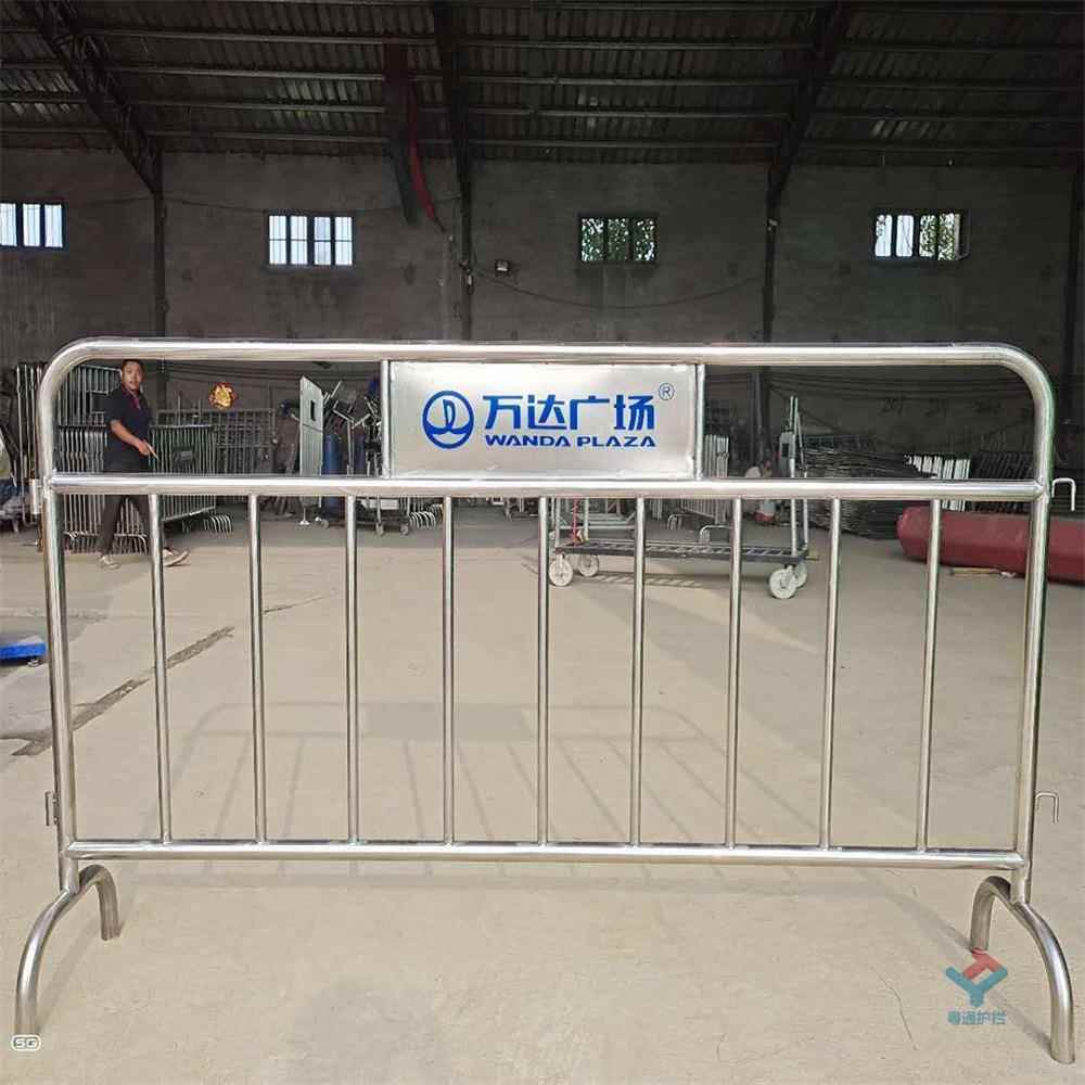 工厂现货不锈钢铁马地铁护栏车站广场移动式不锈钢防护围栏