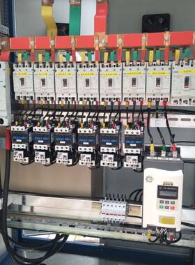 厂家直供量大从优160KW变频器37KW软起动器15KW水泵变频柜