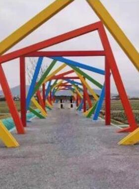网红打卡爱心几何拱门户外景区通道门头摆件广场商业街美陈布置