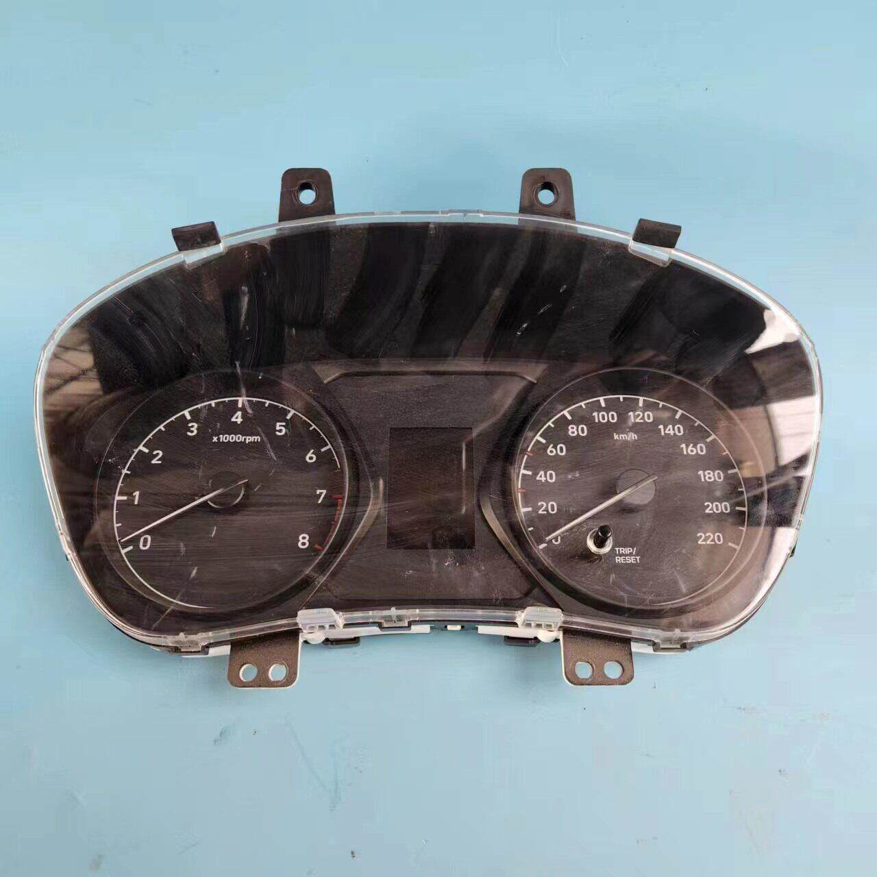 18款北京现代全新瑞纳悦纳仪表盘组合仪表里程表测温仪仪表总成