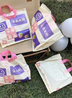 新款直销服装店用服饰塑料手提袋子喜庆礼品包装手拎带好看的时尚