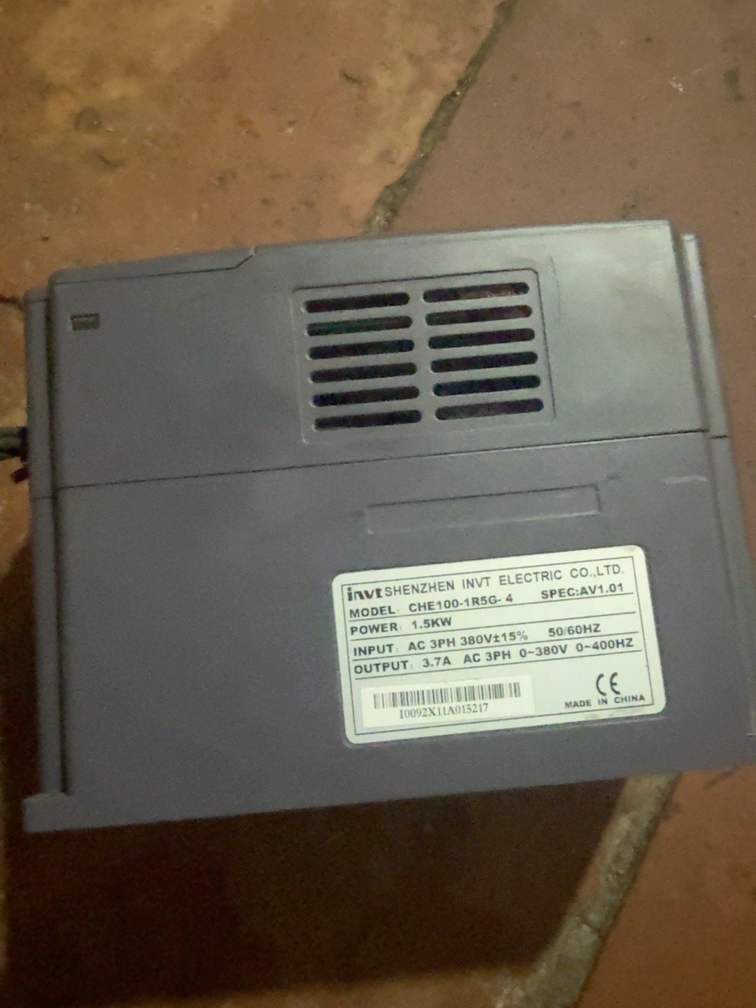 CHE100-1R5G-4英威腾变频器，功能包好实物图片，脚