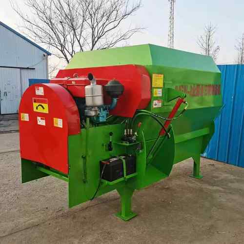 立式全日粮混合制备机卧式TMR饲料搅拌机柴油机版搅拌机