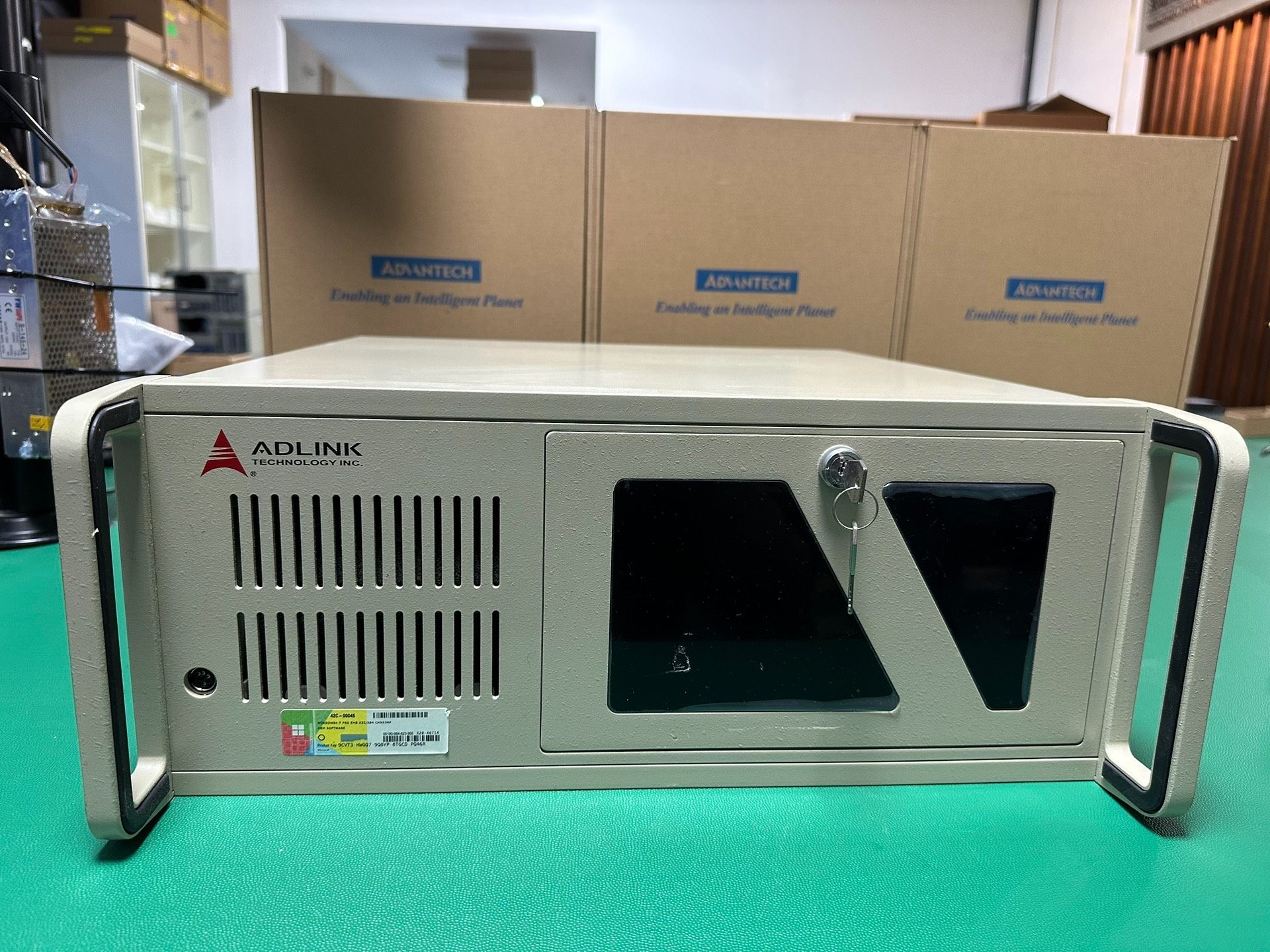 100台ADLINK凌华RK610-4U工控主机 10个pc