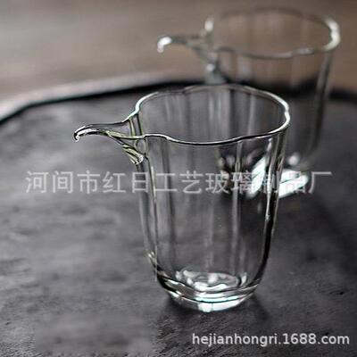 家什生活 日本工厂花瓣形鹰嘴式耐高温玻璃公道杯匀杯
