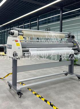 飞扬1600DA新款覆膜机 含气泵裁刀全自动低温冷裱机 laminator