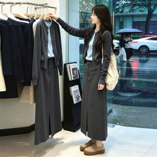 女装穿搭一整套2026新款假两件针织衫半身裙通勤风秋天女装套装