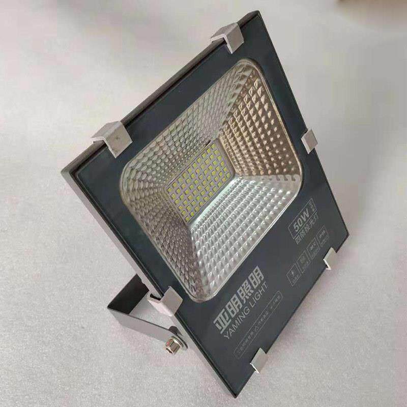 厂家直供亚明LED投光灯户外广告射灯100w150w200w工厂仓库泛光灯
