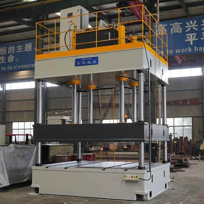 一体式液压机四缸四柱压力机伺服油压机定制油压机200吨压机定制