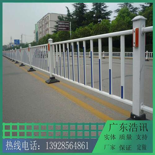 市政道路隔离护栏厂家供应建筑锌钢市政护栏工艺锌钢市政护栏