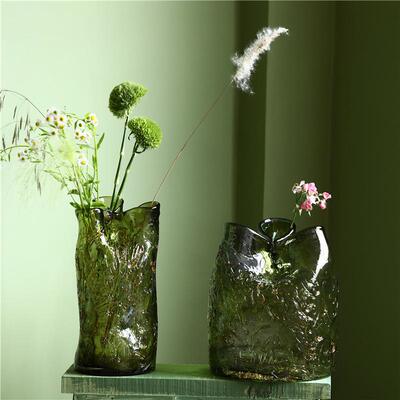 创意现代轻奢水波纹褶子玻璃花瓶高颜值墨绿花瓶酒店样板间装饰品