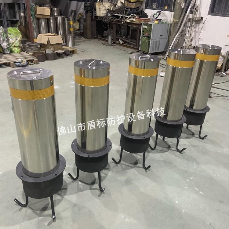 盾标防护成品供应手提式不锈钢车档柱 移动可拆卸手动防撞挡车路