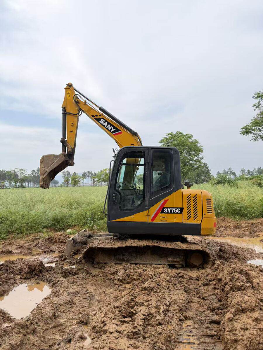 4月28日金华资产处置履带式挖掘机一台网络拍卖公告