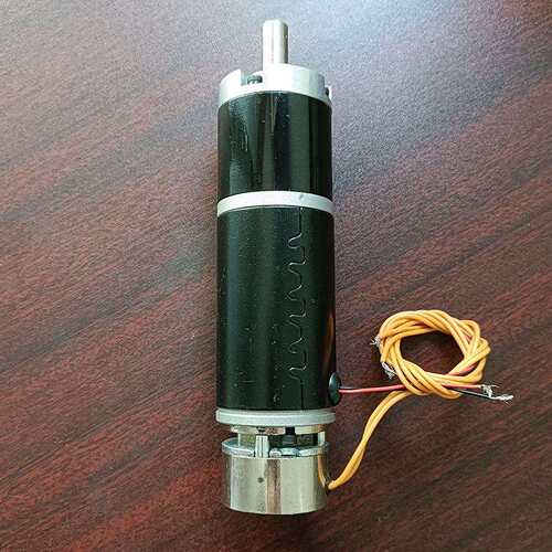微型42mm DC12V/24V可带刹车全金属齿轮永磁直流有刷行星减速电机