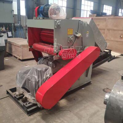 自动进料麦秆粉碎机 树枝杂木打渣机 景观花卉垃圾粉碎机