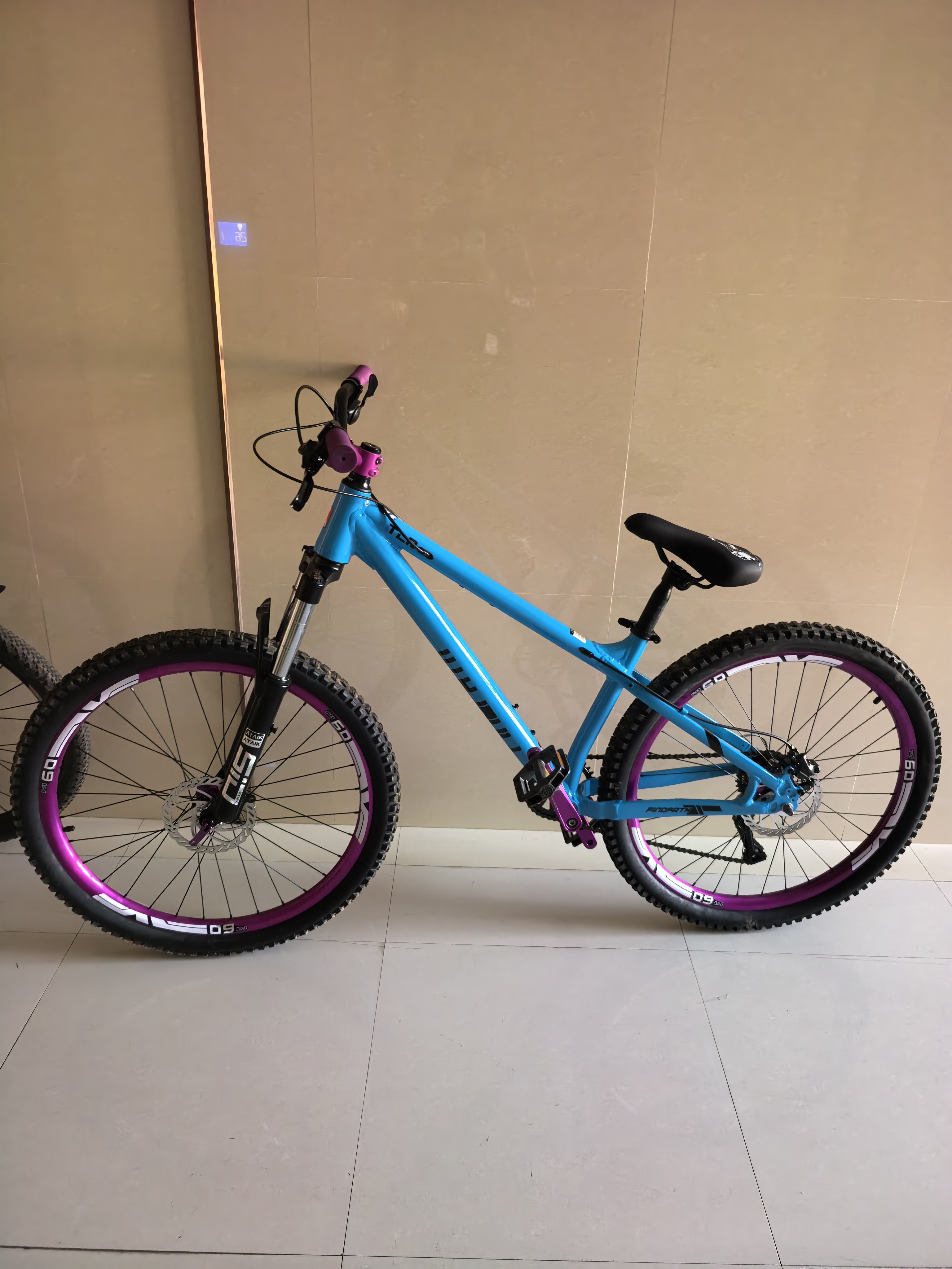 Горный велосипед Tanluren AM 27.5 дюймов алюминиевый L-TWOO 8 скоростей гидравлика MTB photo review