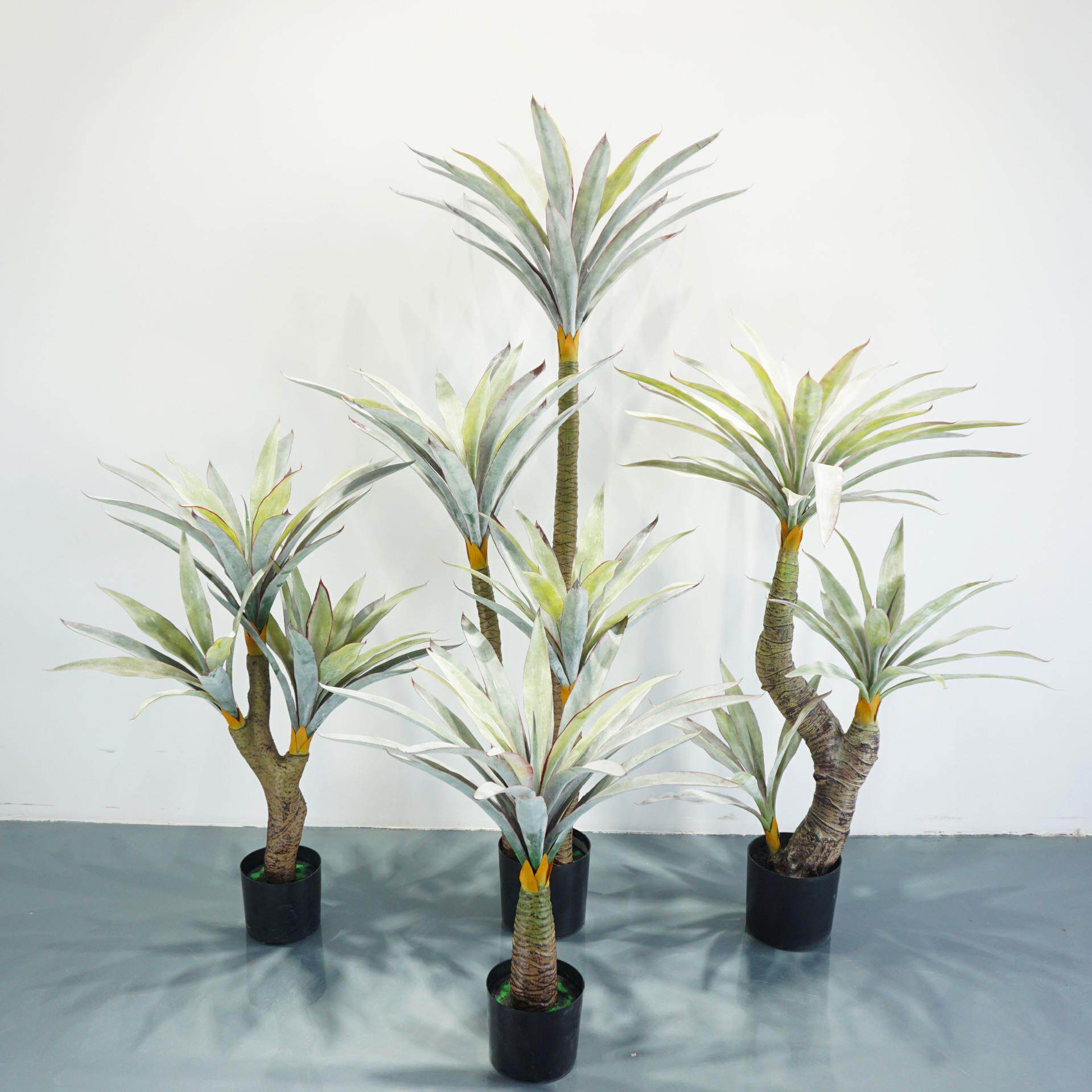 仿真植物露兜兰剑兰剑麻室内摆件橱窗造景绿植软装工程植物造景