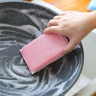 Manufacturer of dual-sided cleaning sponges for the kitchen: