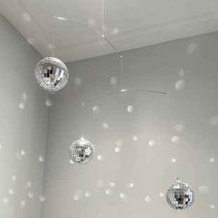 星星夜空反光挂饰阳光捕手星球吊饰宇宙星空反光灯球平衡挂饰